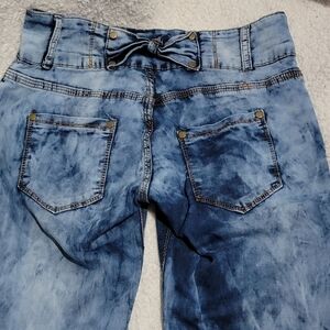 Acid wash Stretch denim, Super soft, straight leg, cute unique bow on back SizeS